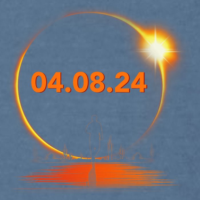 Total Solar Eclipse 2024 USA April 8 2024 Garment-Dyed Sweatshirt
