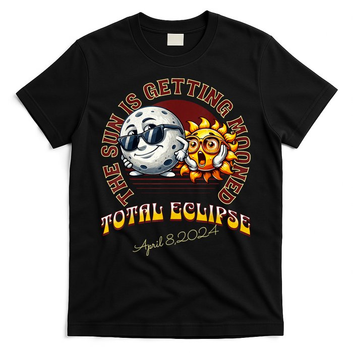 Total Solar Eclipse Chase 2024 Sun Is Getting Mooned T-Shirt