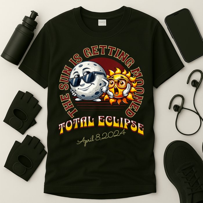 Total Solar Eclipse Chase 2024 Sun Is Getting Mooned T-Shirt