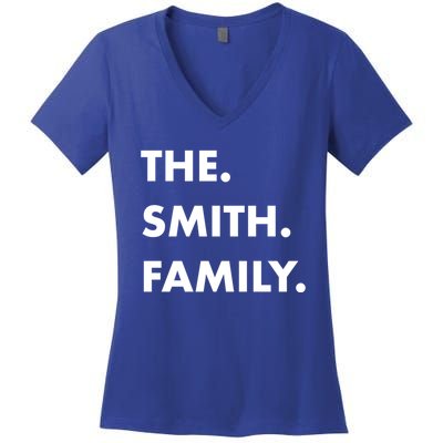 The Smith Family Last Name Family Reunion Vacation Trip Cute Gift Women's V-Neck T-Shirt