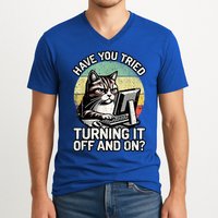 Tech Support Humor I Cat Tech Engineer I Computer It Guy V-Neck T-Shirt
