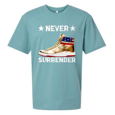 Trump Sneakers Never Surrender Pro Trump Sueded Cloud Jersey T-Shirt