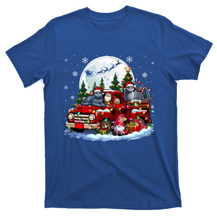 Two Santa Russian Blue Cats On Pickup Truck Gnome Christmas Cute Gift T-Shirt