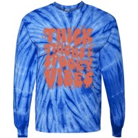 Thick Thighs And Spooky Vibes Great Gift Retro Vintage Halloween Funny Gift Tie-Dye Long Sleeve Shirt