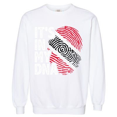 Trinidadian Tobagonian Dna Trinidad And Tobago Flag Garment-Dyed Sweatshirt