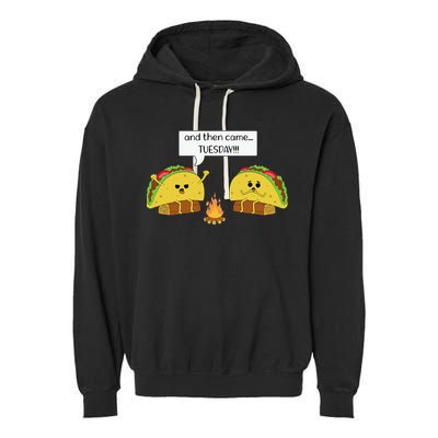 Taco Tuesday Funny Text Humour Happy Camping Jokes Garment-Dyed Fleece Hoodie