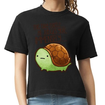 This Turtle.. He Judges You. Comfort Colors Boxy T-Shirt