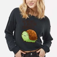 This Turtle.. He Judges You. Cropped Pullover Crew