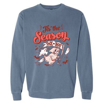 Tis' The Season Skeleton Ghost Retro Halloween Costume Party Gift Garment-Dyed Sweatshirt