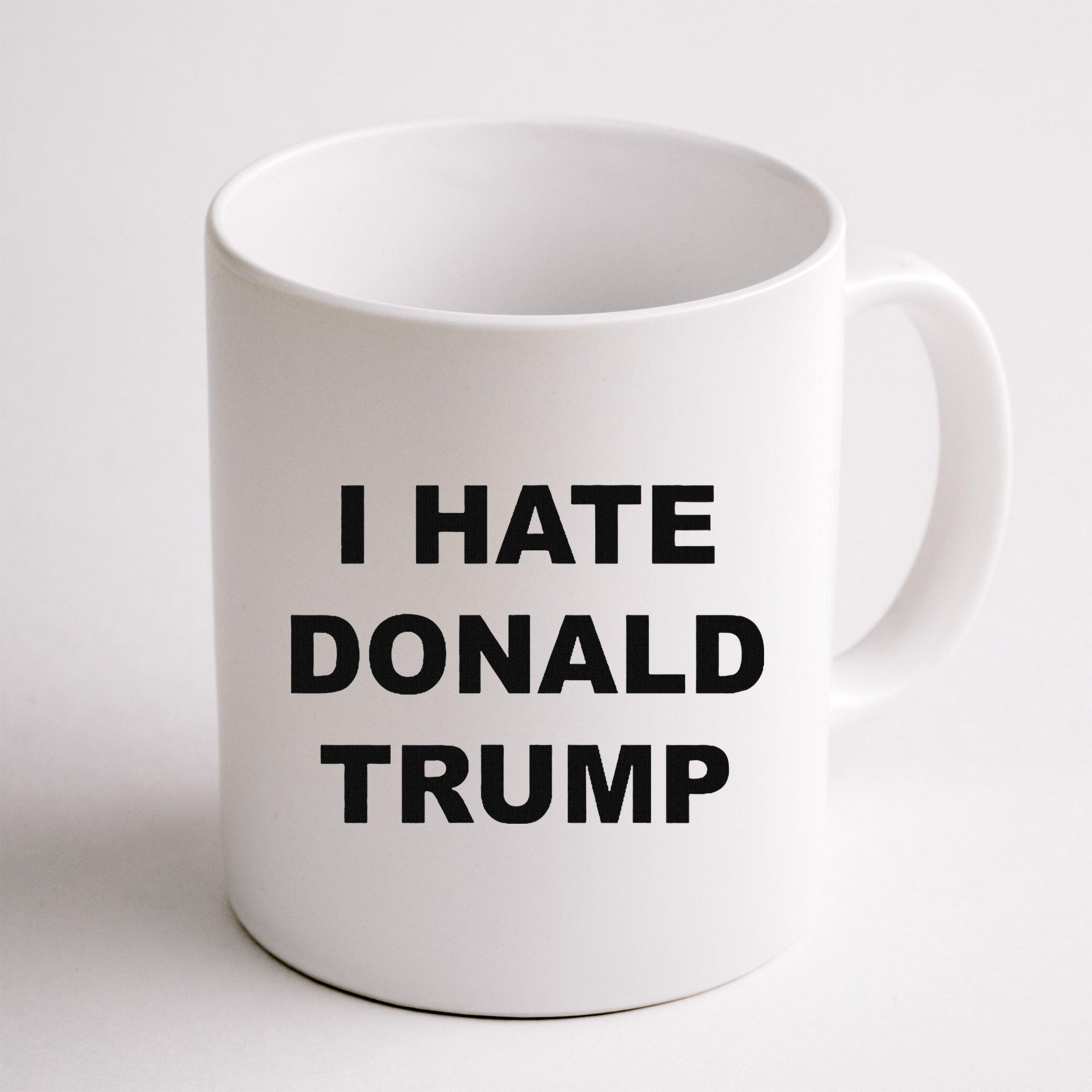 Top That Says I Hate Donald Trump Anti Trump Sucks Mug