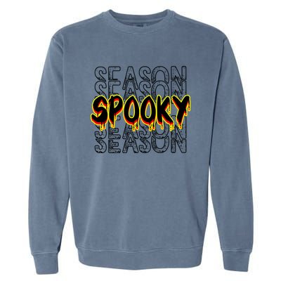 Tis The Season To Be Creepy Retro Halloween Spooky Season Gift Garment-Dyed Sweatshirt