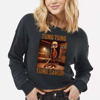 Tung Tung Tung Sahur Italian Brainrot Meme Cropped Pullover Crew