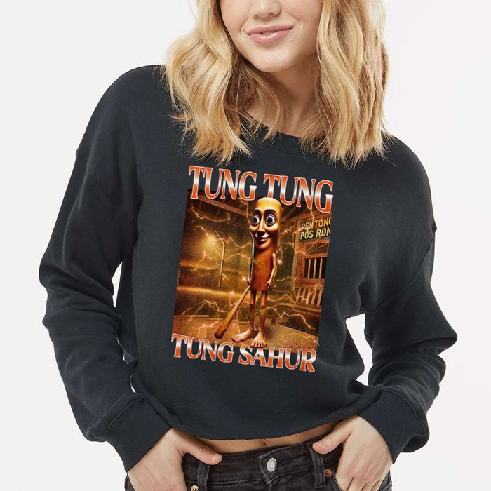 Tung Tung Tung Sahur Funny Brainrot Meme Italian Cropped Pullover Crew