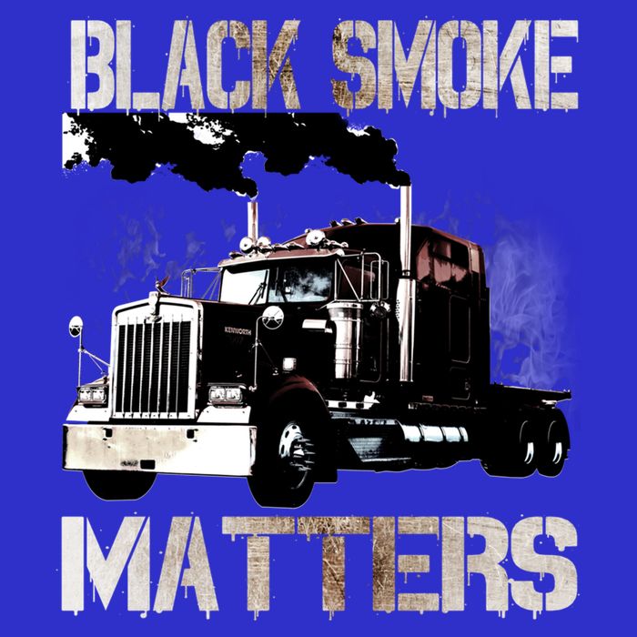 Trucker Tractor Trailer 18 Wheeler Design Gift T-Shirt