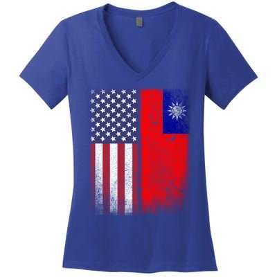 Taiwan Usa Taiwanese American Flag Pride Gift Women's V-Neck T-Shirt