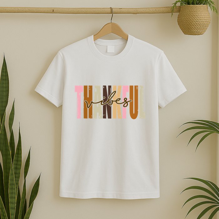 Thankful Vibes Holiday Cute T-Shirt