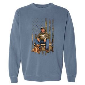 Trump With Dog Duck Waterfowl Hunting Camo President Trump Garment-Dyed Sweatshirt