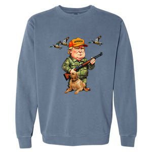 Trump With Dog Duck Waterfowl Hunting Camo President Trump Garment-Dyed Sweatshirt