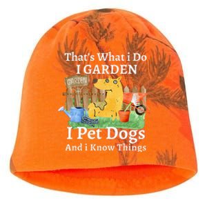 That's What I Do I Garden I Pet Dogs And I Know Things Kati - Camo Knit Beanie