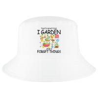 That's What I Do I Garden And I Forget Things gardening tee Cool Comfort Performance Bucket Hat