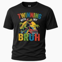 Twinning With My Bestie Funny Twin Day Spirit Week Cooling Performance Crew T-Shirt