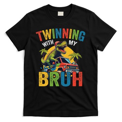 Twinning With My Bestie Funny Twin Day Spirit Week T-Shirt