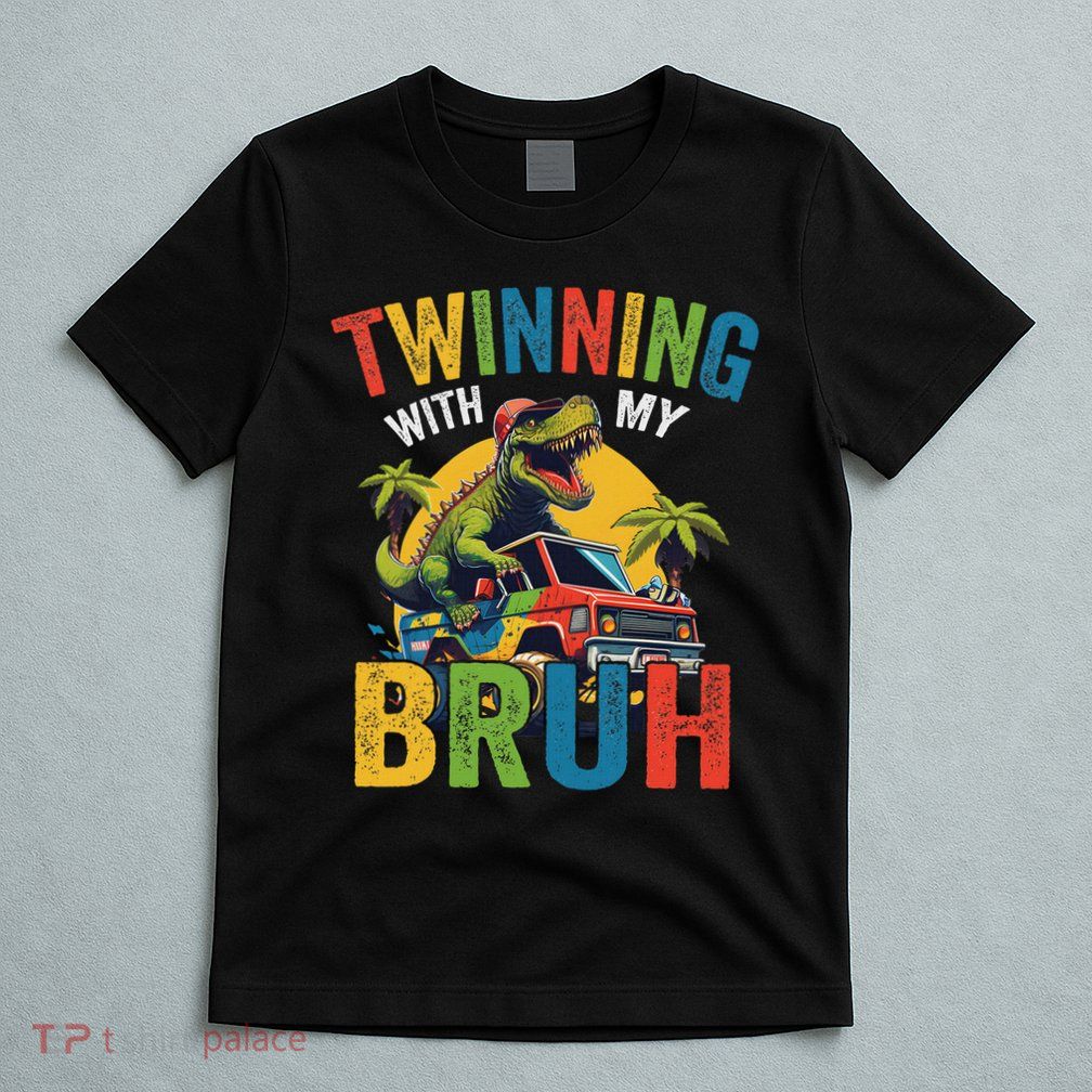 Twinning With My Bestie Funny Twin Day Spirit Week T-Shirt