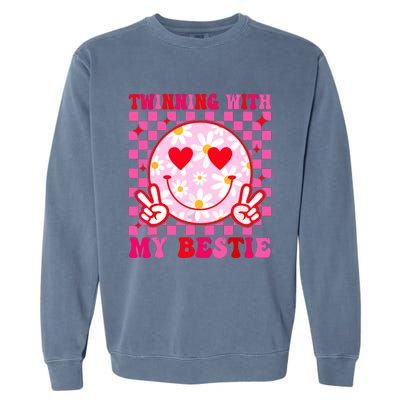 Twinning With My Bestie Matching Best Friend Bff Twins Day Garment-Dyed Sweatshirt