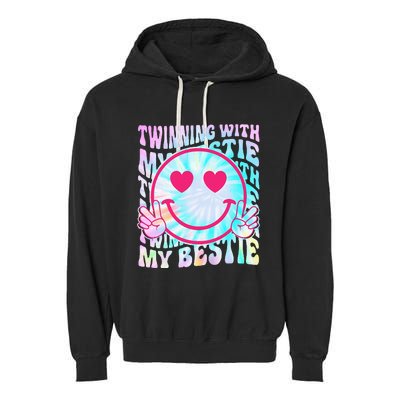 Twinning With My Bestie Spirit Week Twin Day Best Friend 70s Garment-Dyed Fleece Hoodie