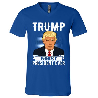 Trump Worst President Ever Political Statement V-Neck T-Shirt