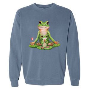 Two Yoga Frogs Meditation Yoga Animal Frogs Lover Gift Cool Gift Garment-Dyed Sweatshirt