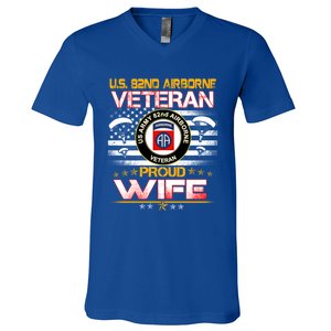 Us 82nd Airborne Veteran Proud Wife Us Flag Patriotic Gift V-Neck T-Shirt