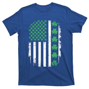 Us American Flag With Shamrocks For St Patricks Day Gift T-Shirt