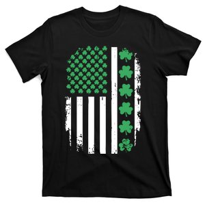 Us American Flag With Shamrocks For St Patricks Day T-Shirt