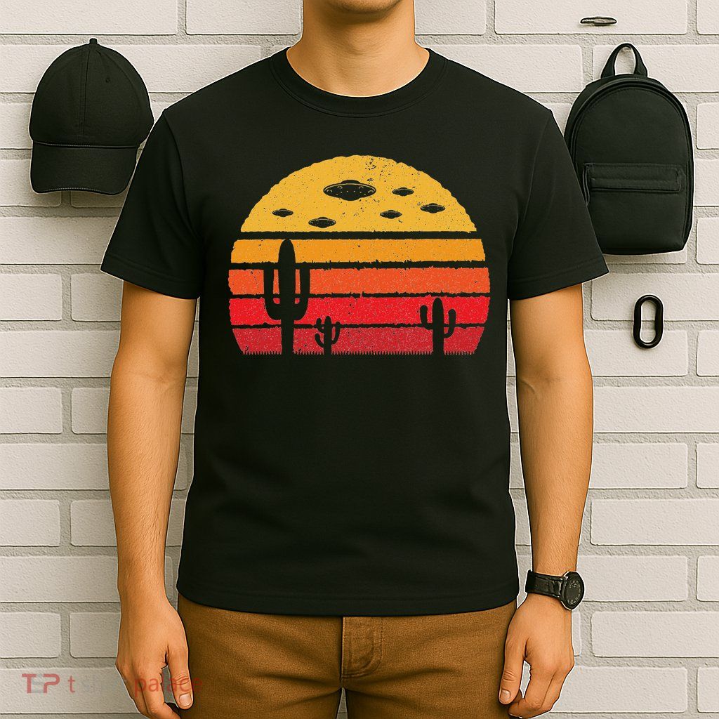 Ufo Alien Retro Desert Extraterrestrial Gift T-Shirt