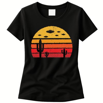 Ufo Alien Retro Desert Extraterrestrial Gift Womens T-Shirt