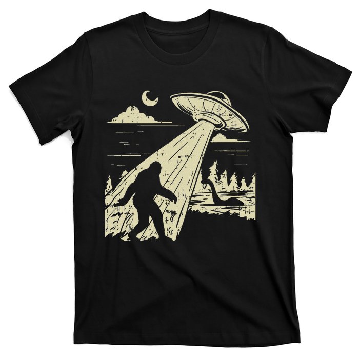 Ufo Bigfoot Sasquatch Lochness Monster Funny Believe Gift T-Shirt