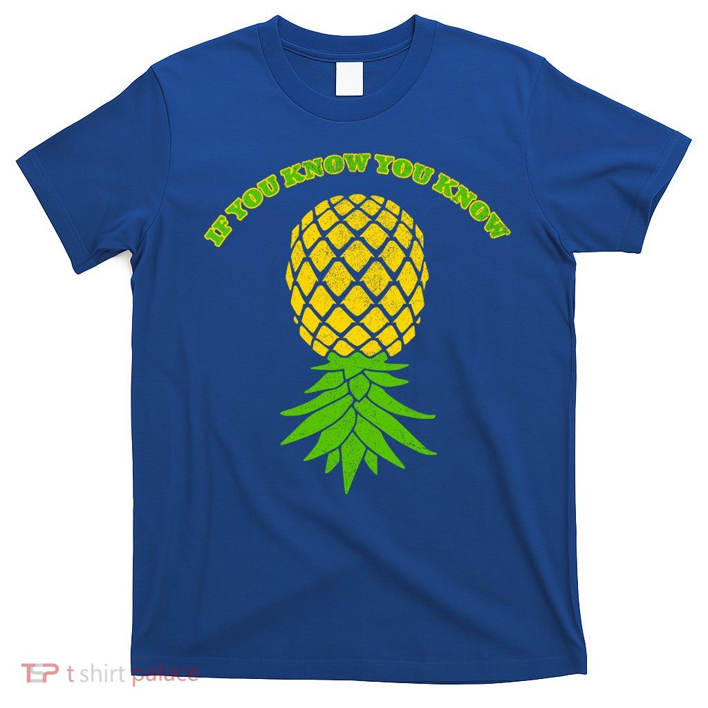 Upside Down Pineapple Gift Sharing Swinger Great Gift T-Shirt