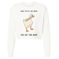 Untitled Funny Goose Game Meme Cropped Pullover Crew