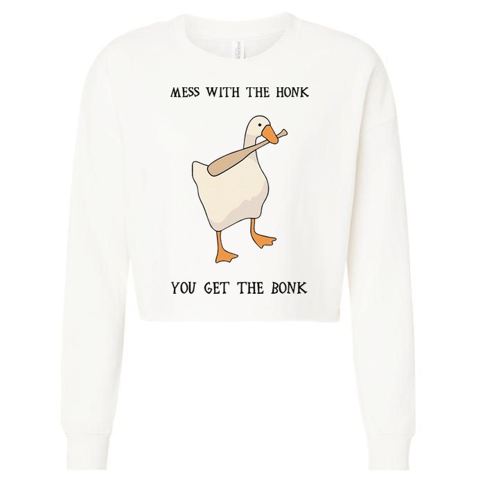 Untitled Funny Goose Game Meme Cropped Pullover Crew