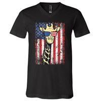 USA Flag Patriotic Giraffe Sunglasses Funny Animal Lover V-Neck T-Shirt