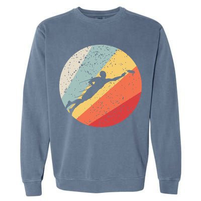 Ultimate Frisbee Retro Distressed Garment-Dyed Sweatshirt
