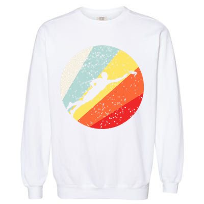Ultimate Frisbee Retro Distressed Garment-Dyed Sweatshirt