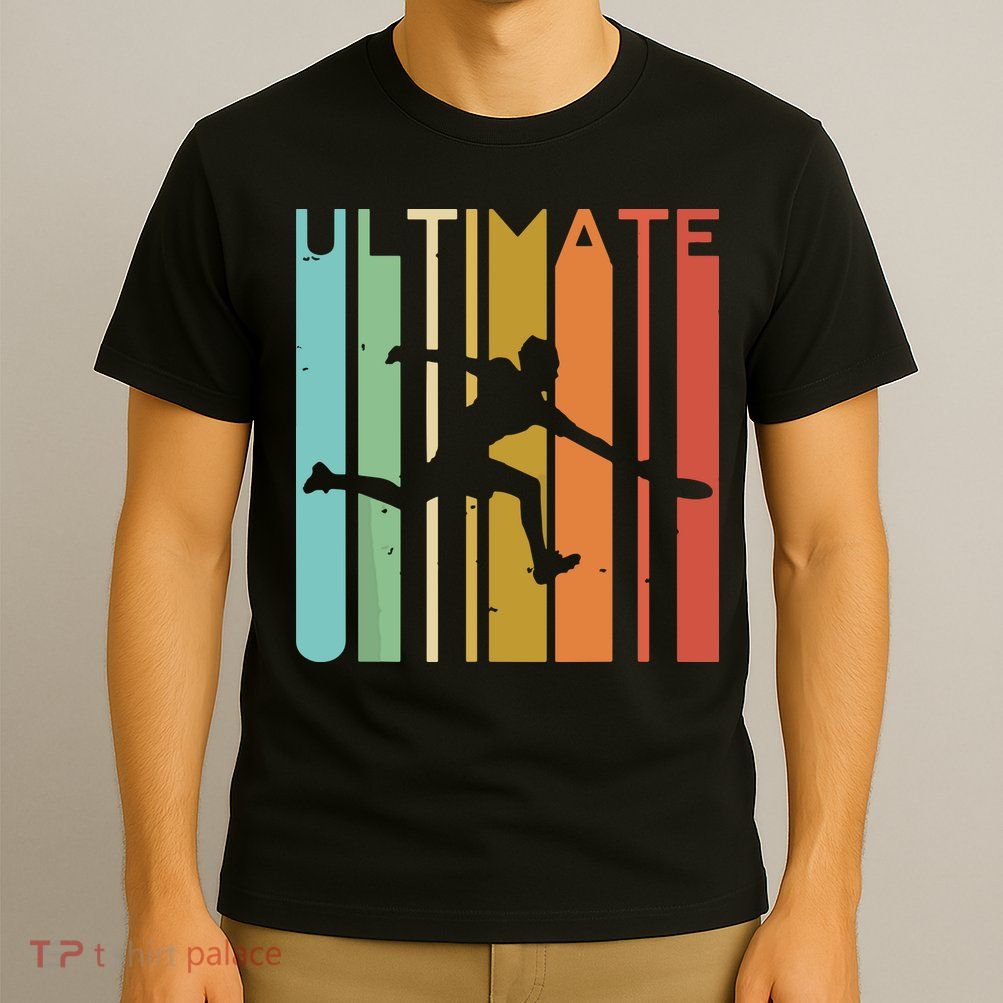 Ultimate Frisbee Retro Player Flying Disc Throwing T-Shirt
