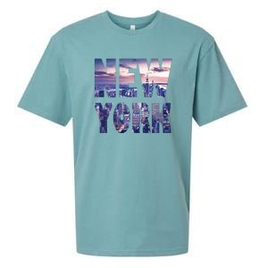 Urban New York City Skyline North America Souvenir Pride Sueded Cloud Jersey T-Shirt