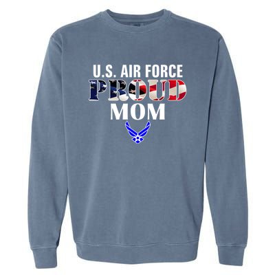 Us Proud Air Force Mom With American Flag Gift For Veteran Cool Gift Garment-Dyed Sweatshirt