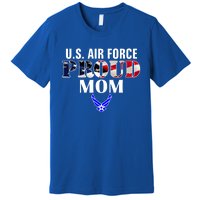 Us Proud Air Force Mom With American Flag Gift For Veteran Cool Gift Premium T-Shirt