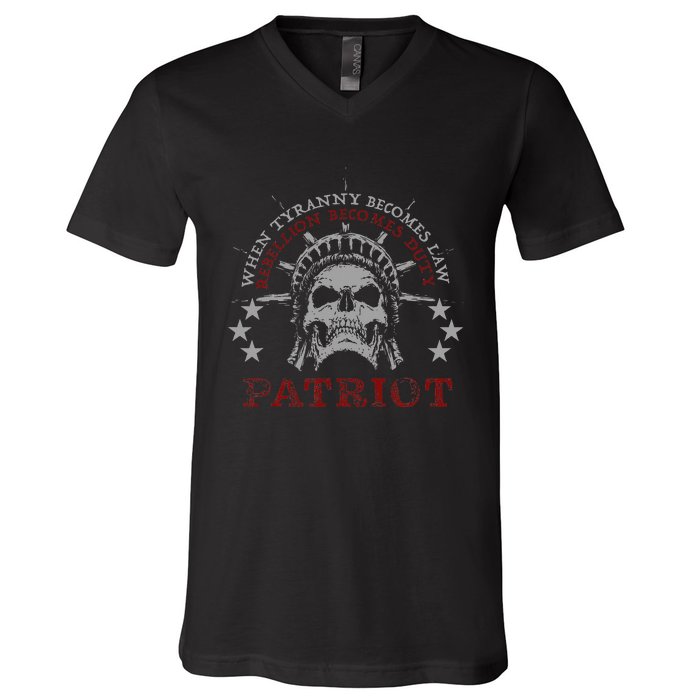 US Patriots Skull Tyranny Rebellion Freedom 2nd Amendment  V-Neck T-Shirt