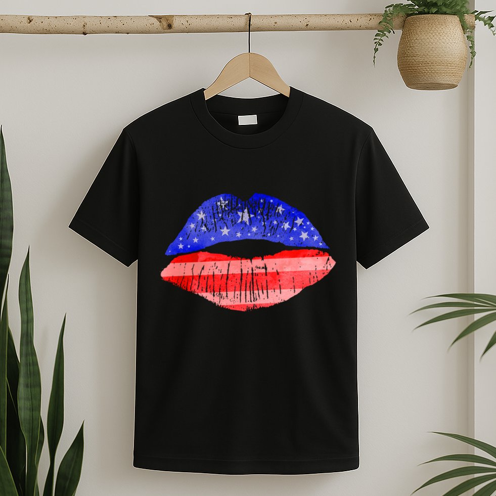 USA American Flag Lipstick Print T-Shirt