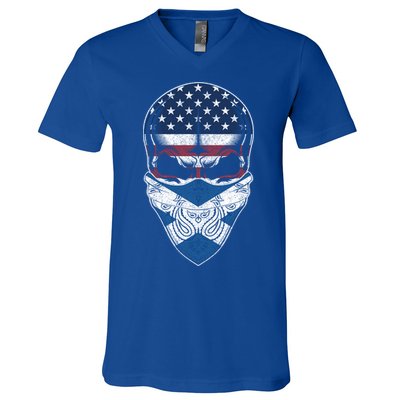 Usa Scotland Roots Gift Scottish American Flag Skull Cool Gift V-Neck T-Shirt